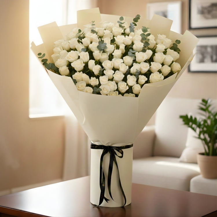 The 100 Moonlight Roses - Zuvees.ae