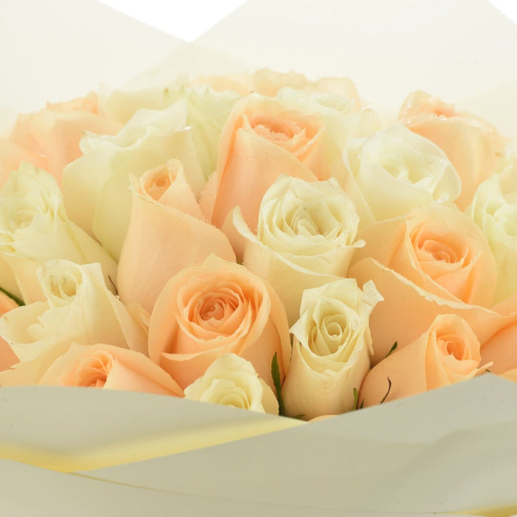 Peach Halo Bouquet - Zuvees.ae