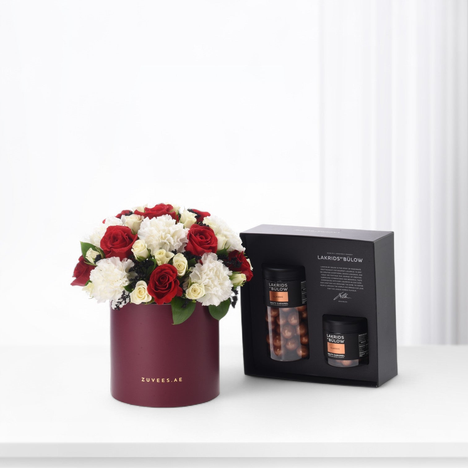 Red Sands Signature Box with Chocolate Combo