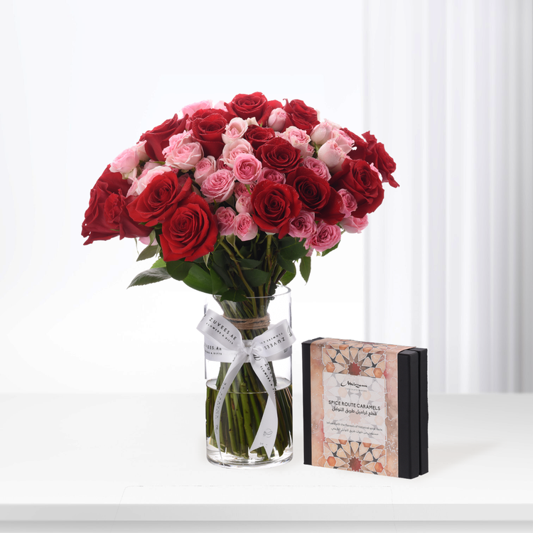 Rose Gradient Glass Vase Chocolate Combo