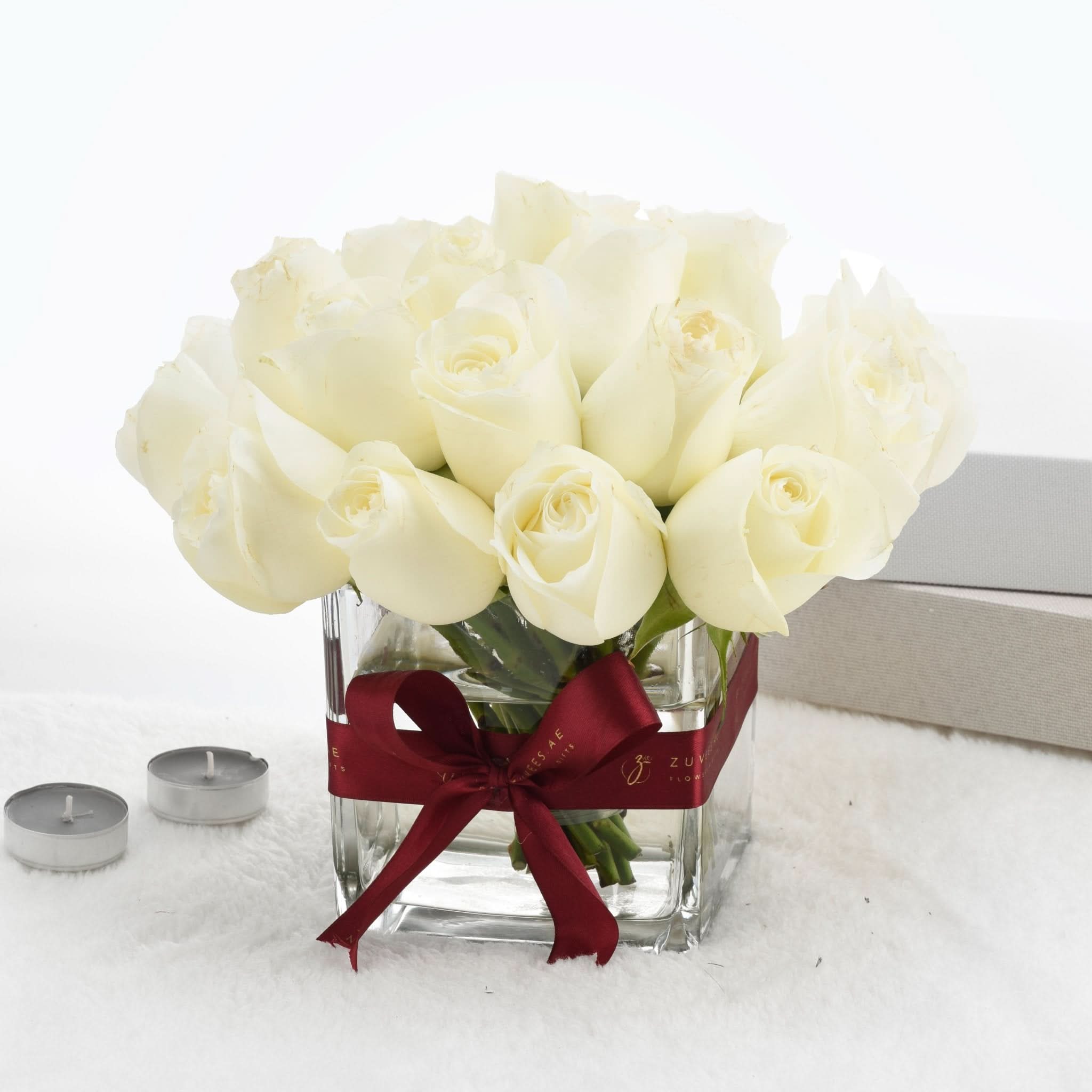 Eternal White in Glass Vase - Zuvees.ae
