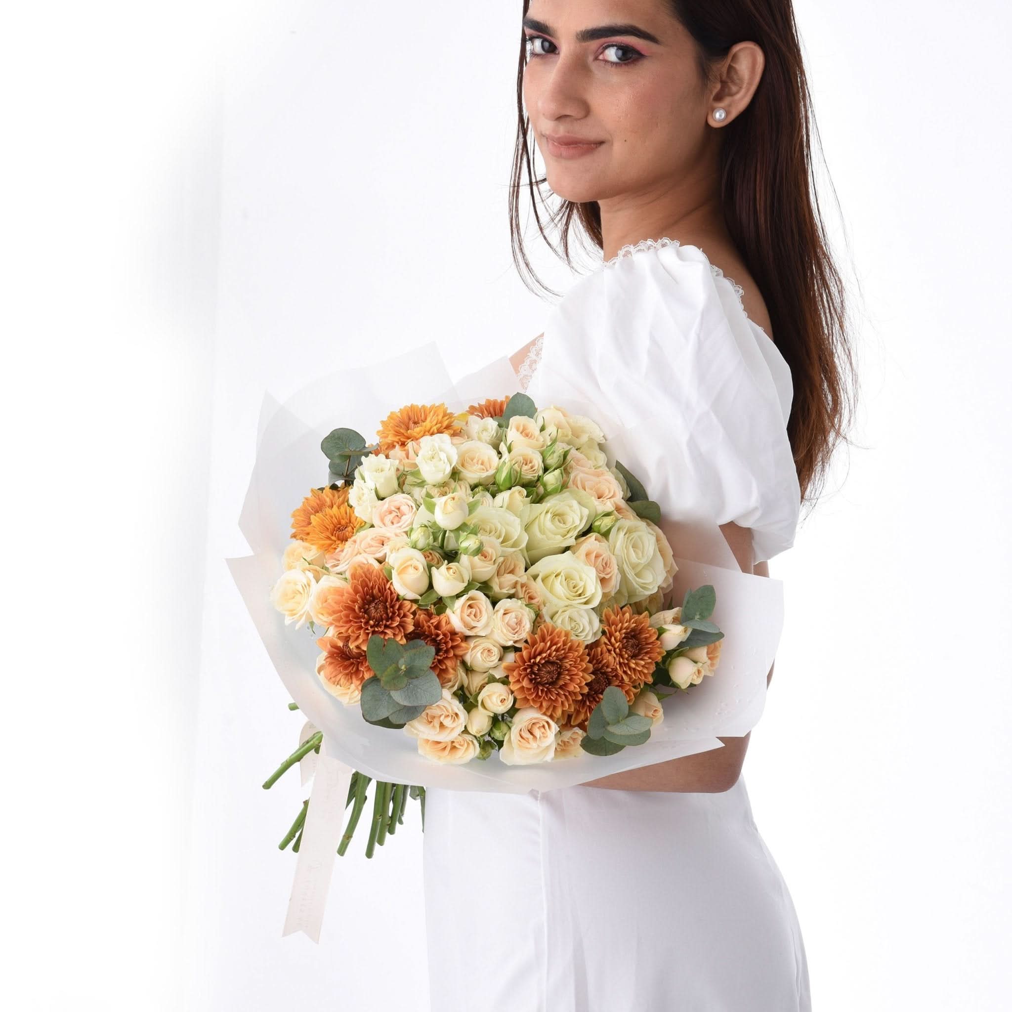 Golden Peach Bouquet - Zuvees.ae