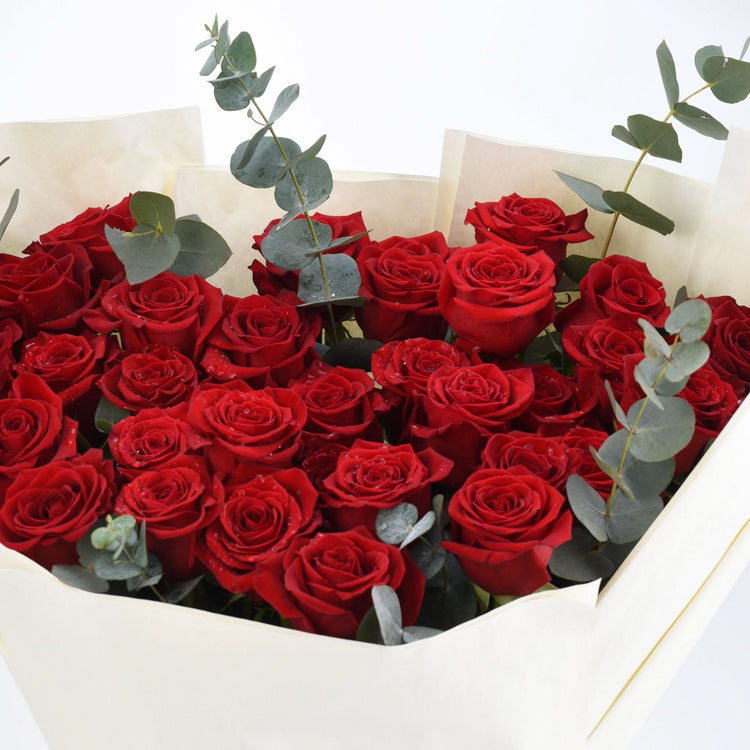 35 Roses Endless Love Bouquet - Zuvees.ae