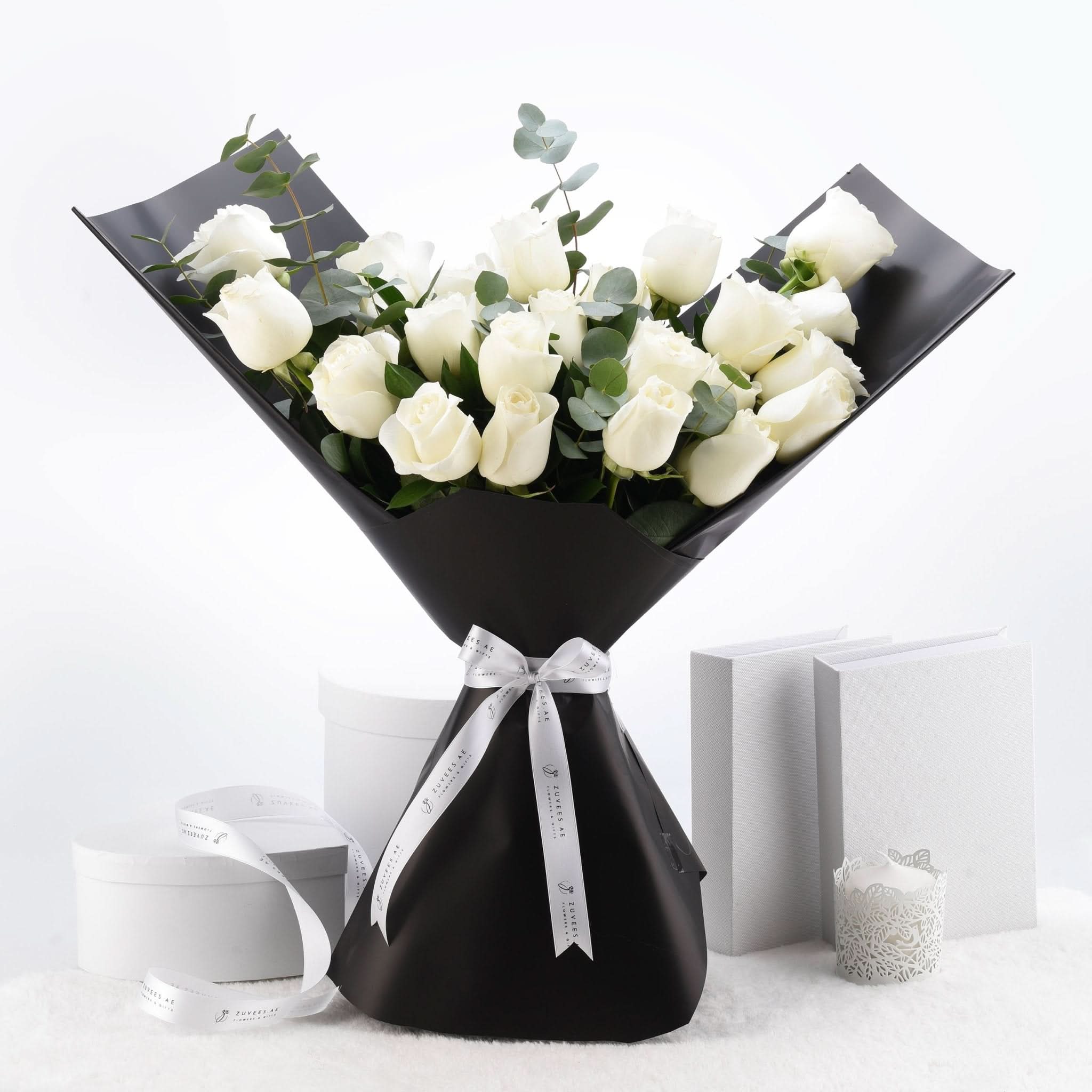 Snow Petals Bouquet - Zuvees.ae