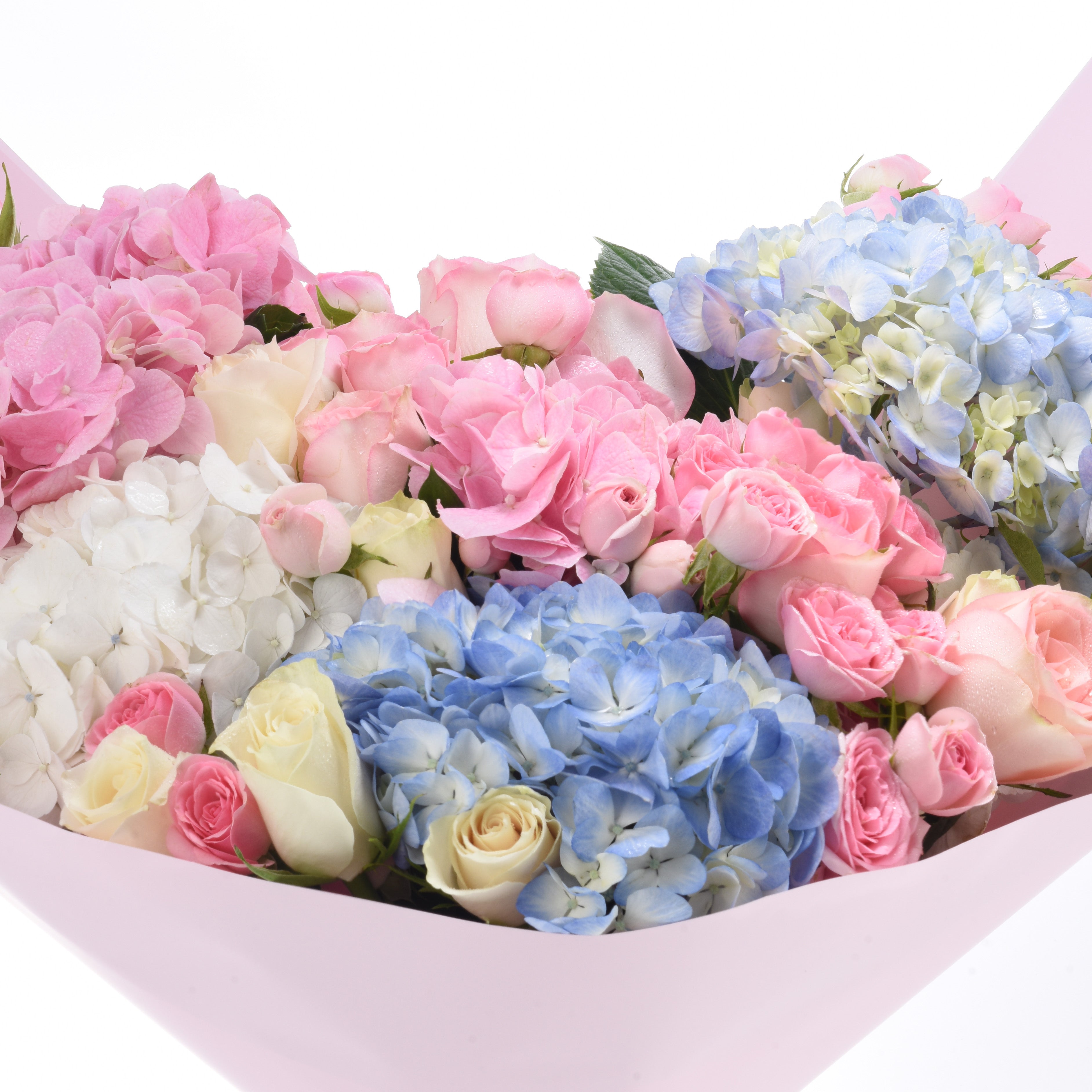 Dreamlight Petals – Zuvees Signature Bouquet
