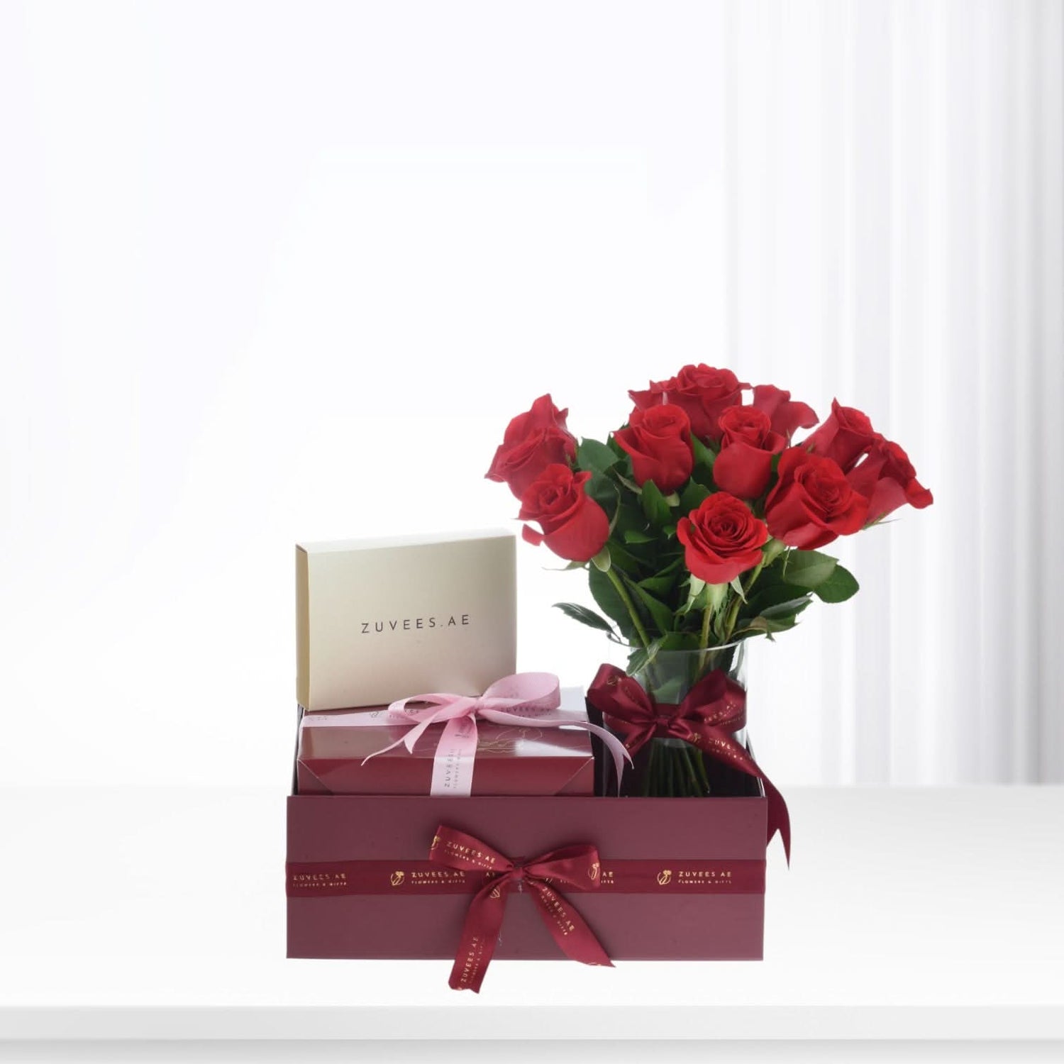 12 Red Roses Hamper Box - Zuvees.ae