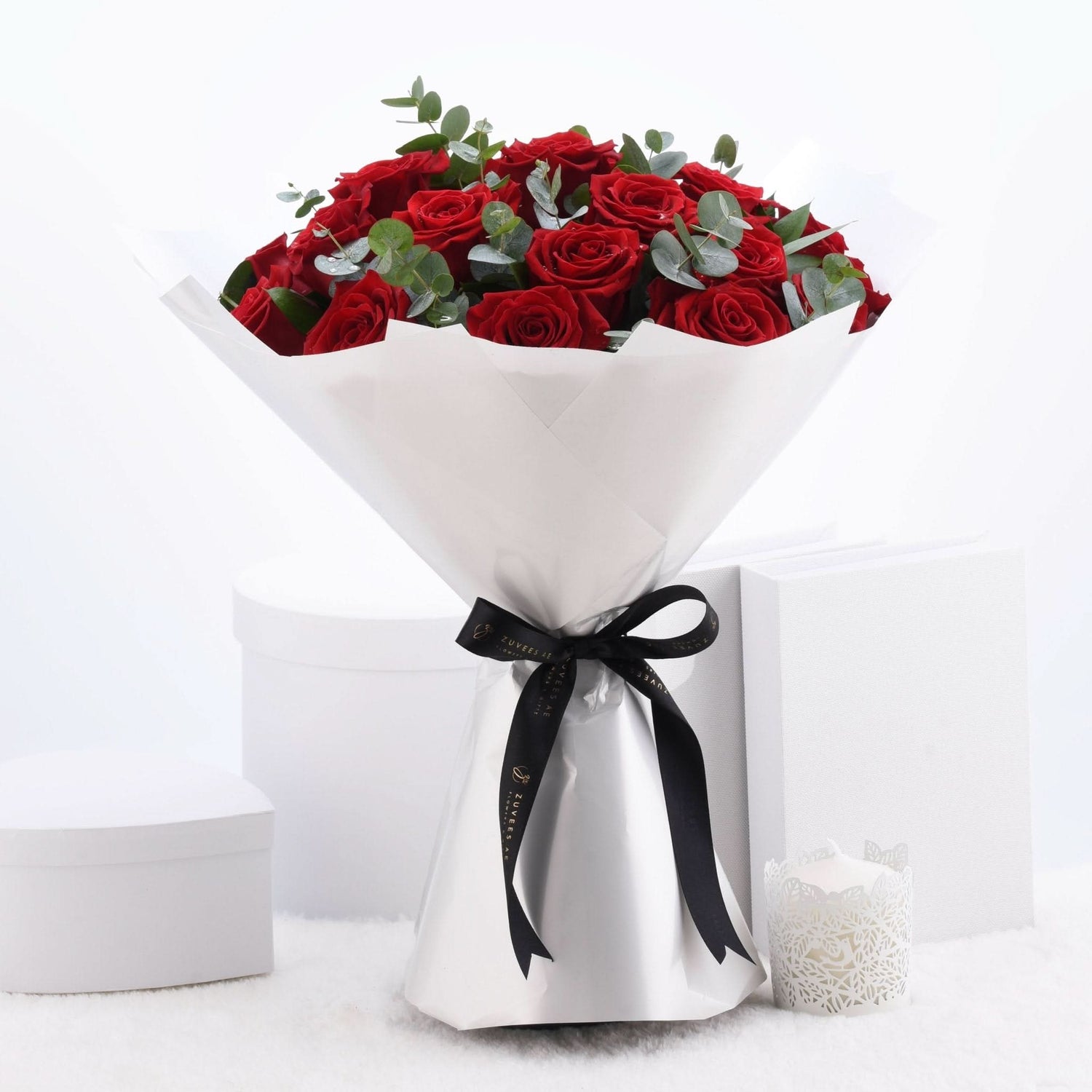 24 Red Roses Scarlet Bouquet - Zuvees.ae