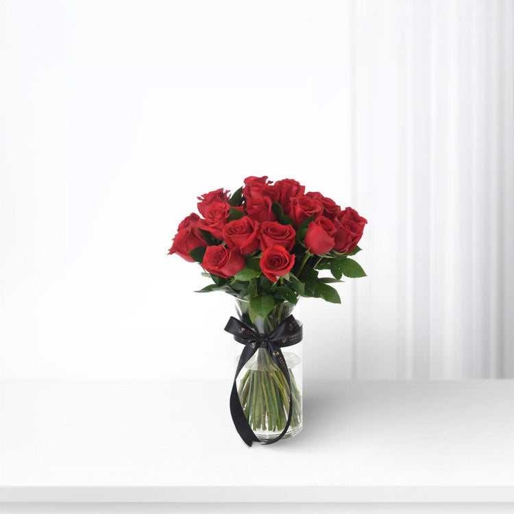 24 Red Roses In Vase - Zuvees.ae