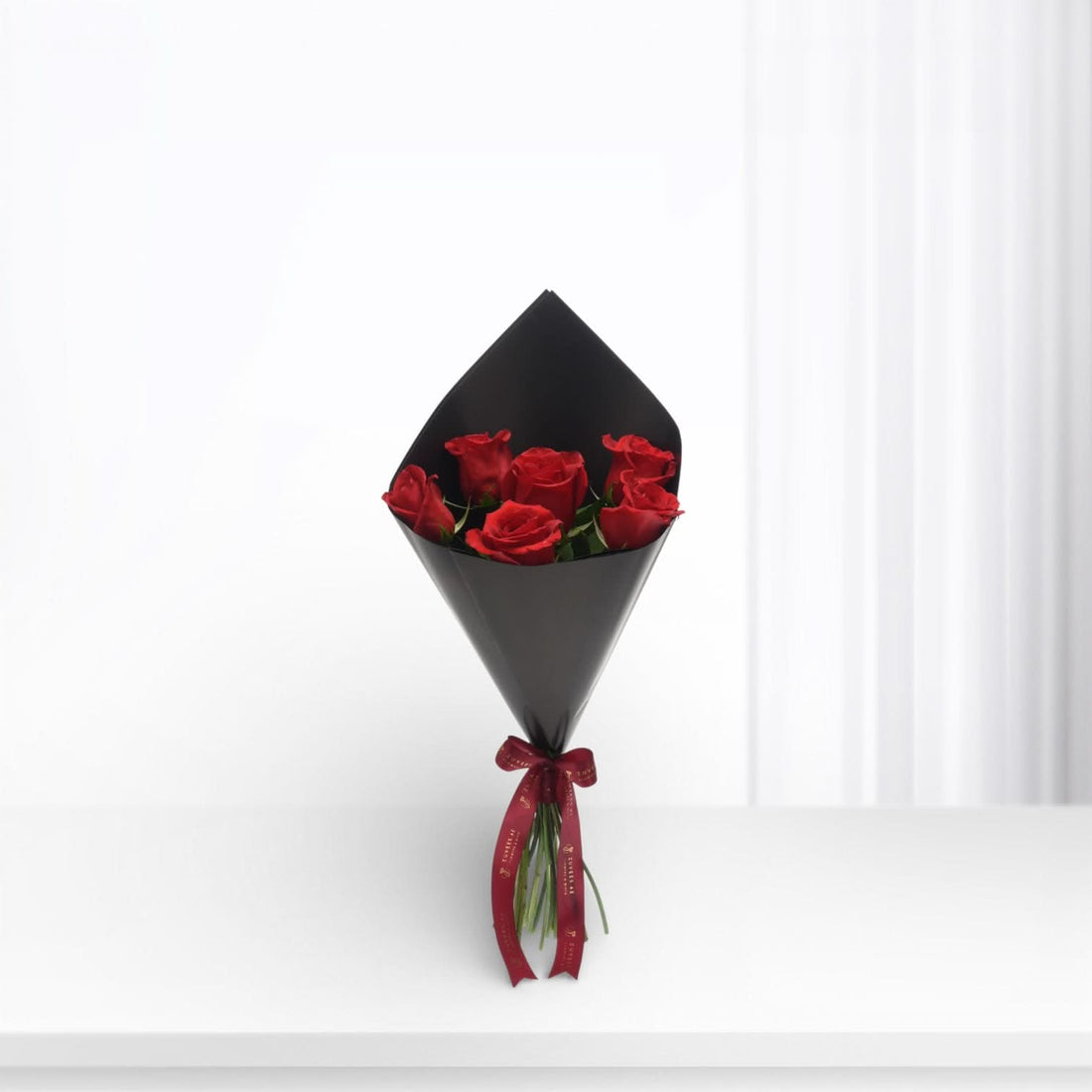 6 Roses For The One - Zuvees.ae