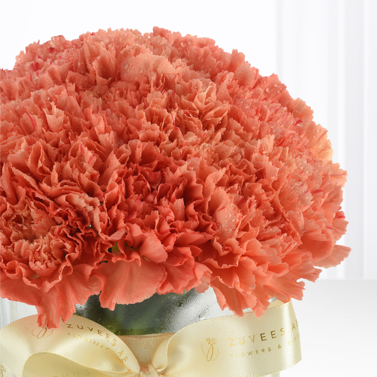 Burnished Carnations Vase - Zuvees.ae