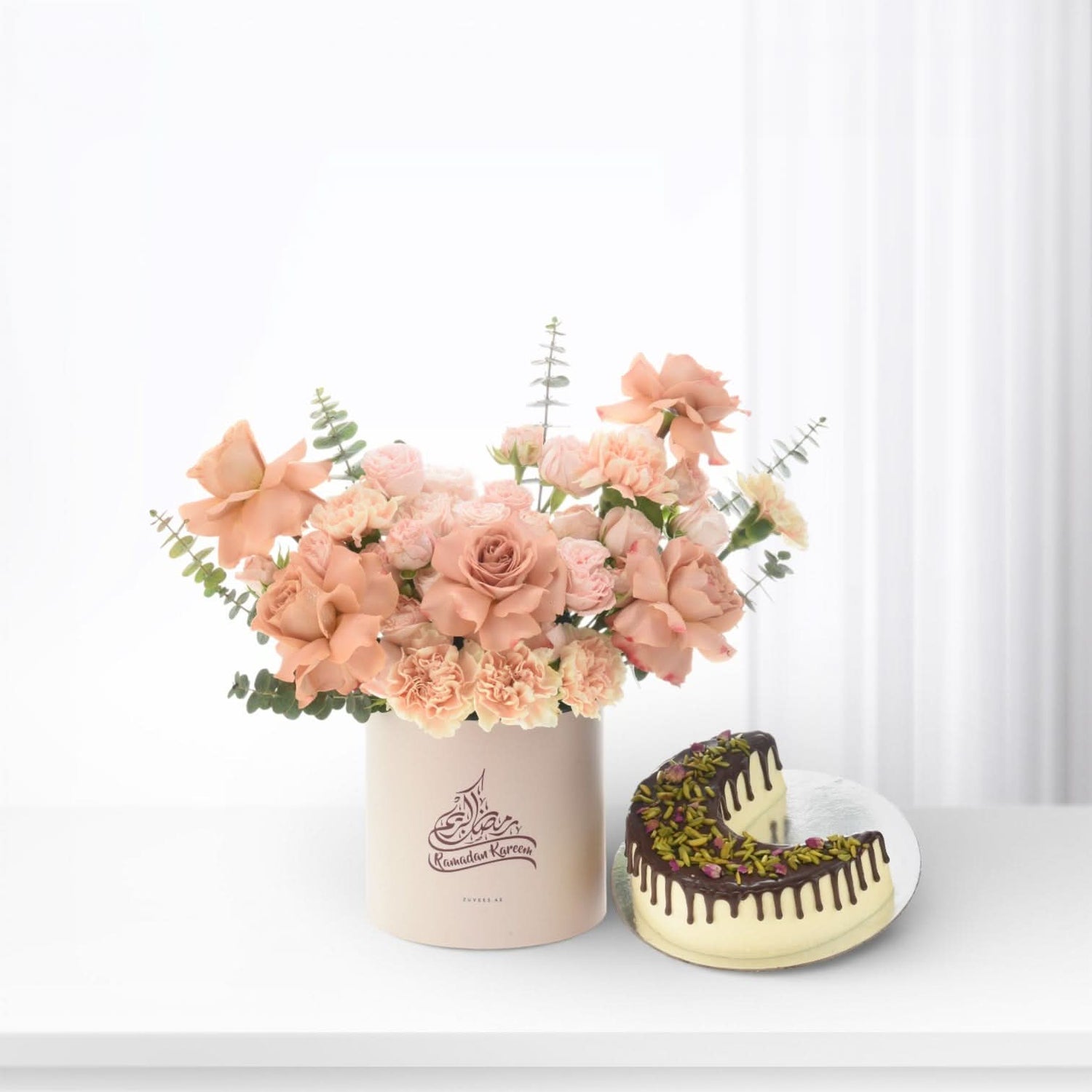 Desert Silk Ramadan Blooms Cake Combo - Zuvees.ae