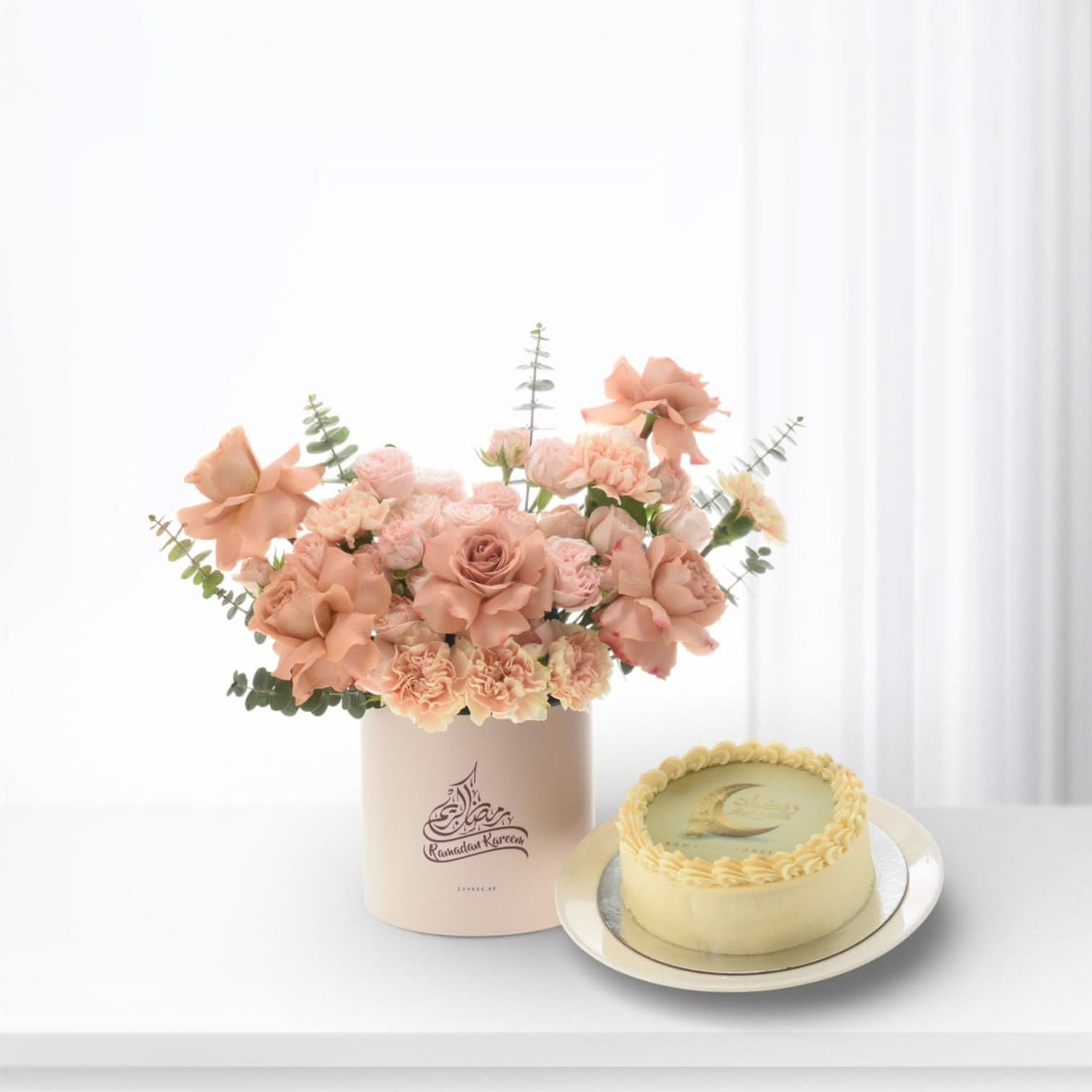 Desert Silk Ramadan Blooms Cake Combo - Zuvees.ae
