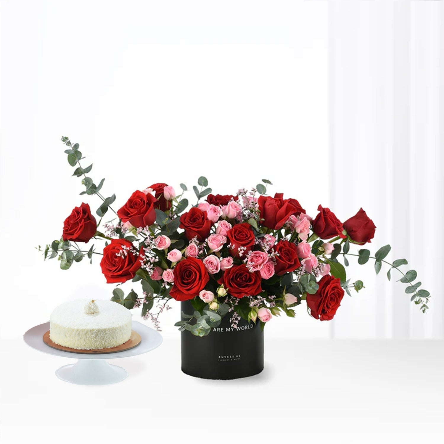 Majestic Roses Box with Cake Combo - Zuvees.ae