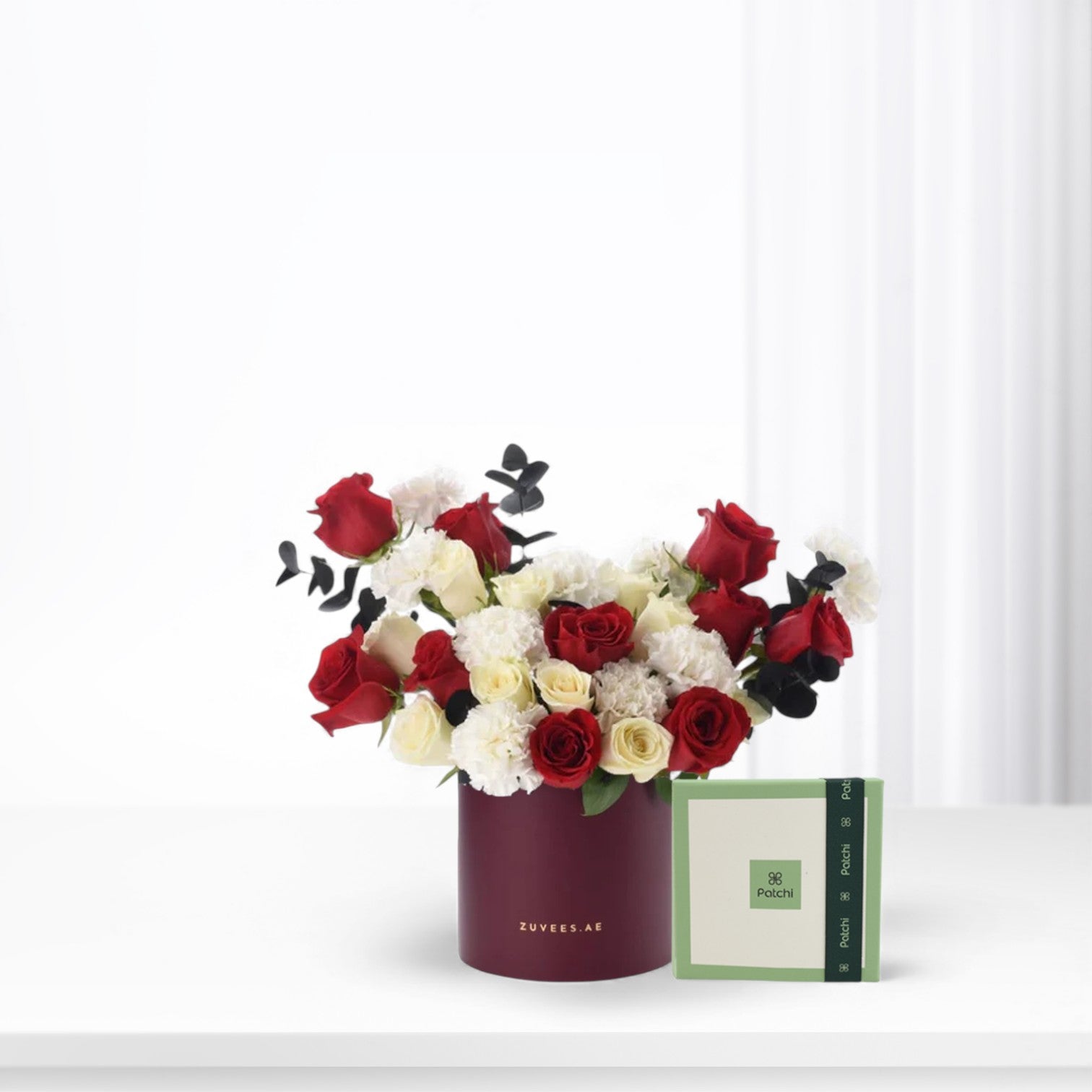 Oasis of Roses Signature Box with Chocolate Combo - Zuvees.ae
