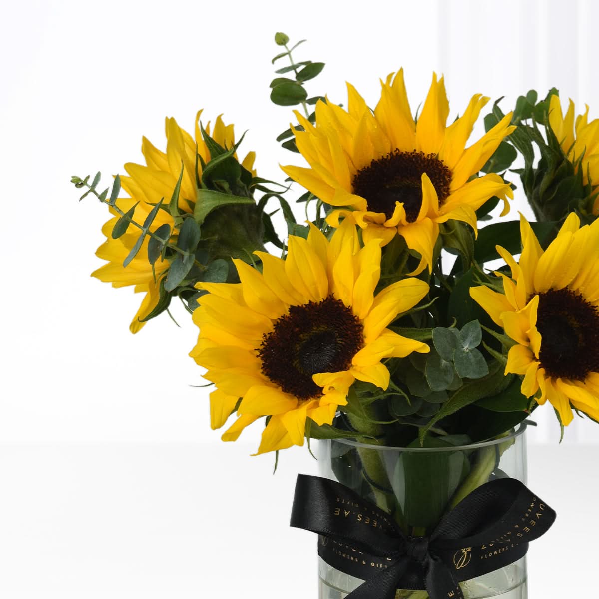 Sunflower Symphony Vase - Zuvees.ae