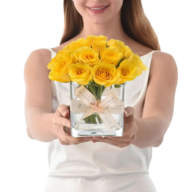 Sunshine Bliss In Glass Vase