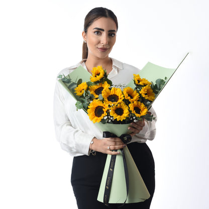 Sunbeam Cheer – Sunflower Hand Bouquet
