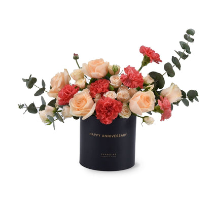 Sunset Bliss Anniversary Bloom Box - Zuvees.ae