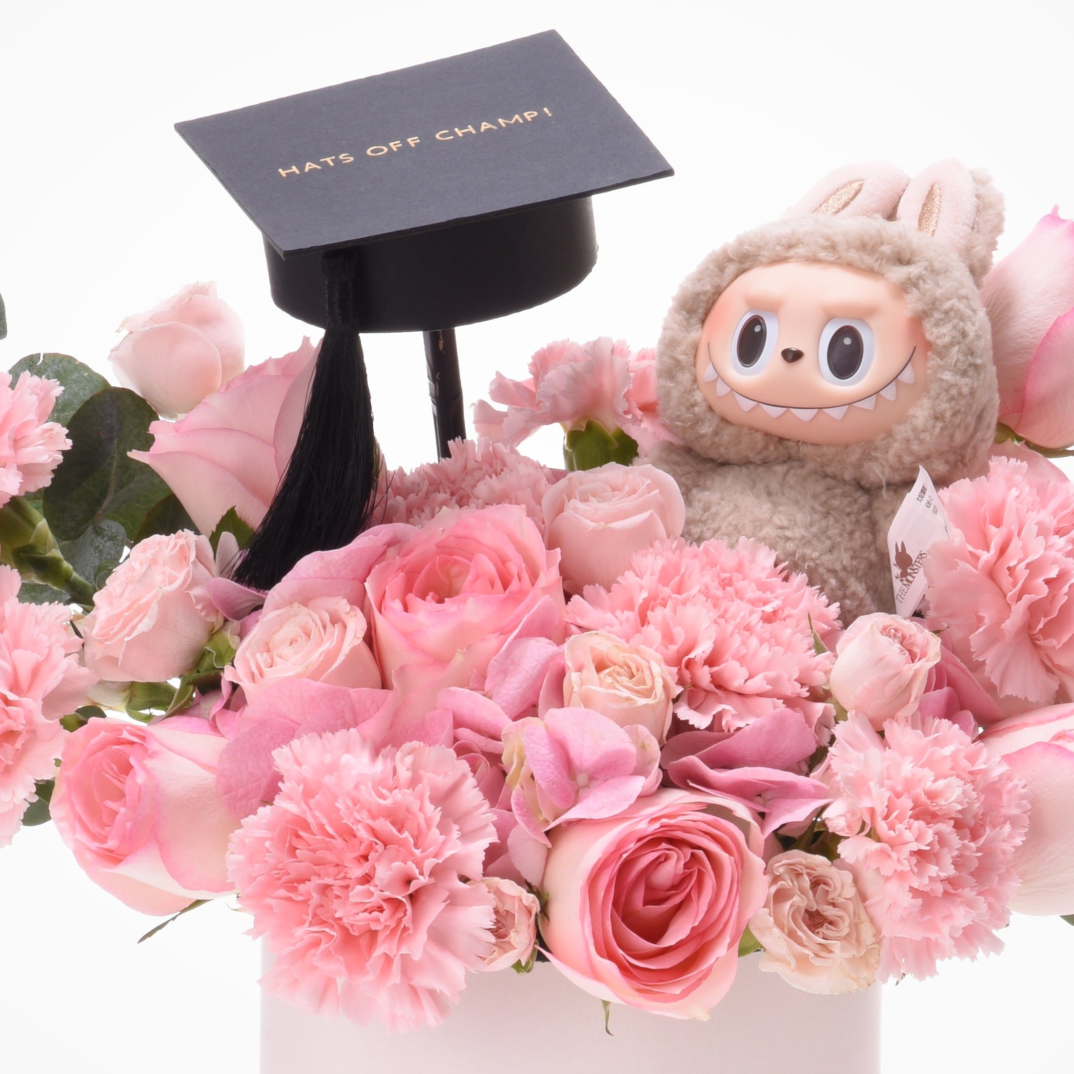 Cap &amp; Kindness – Labubu Graduation Flower Box
