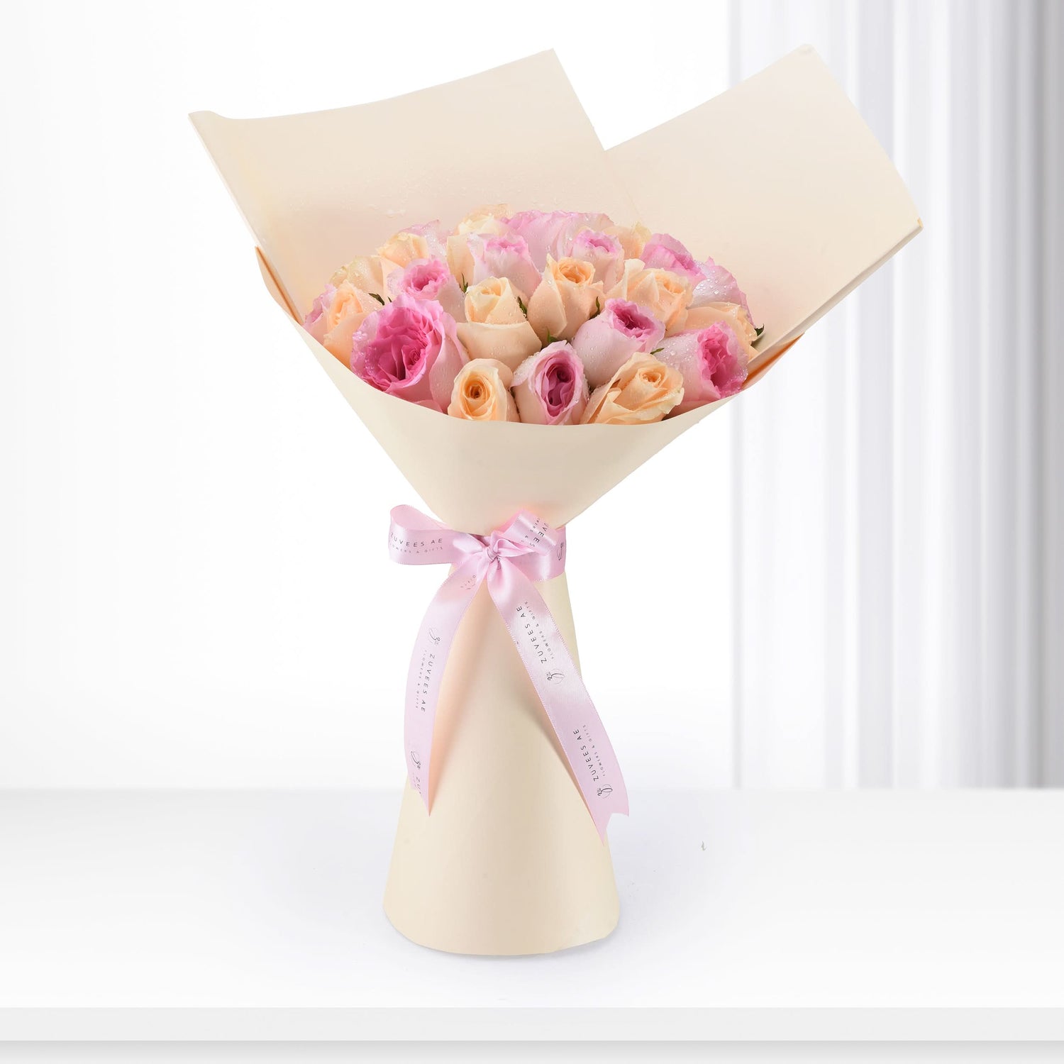Peach &amp; Pink Delight with Chocolate Combo - Zuvees.ae